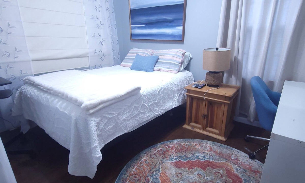 South Kansas City House | Charming Waldo Stay Patio + Parking Sleeps 6