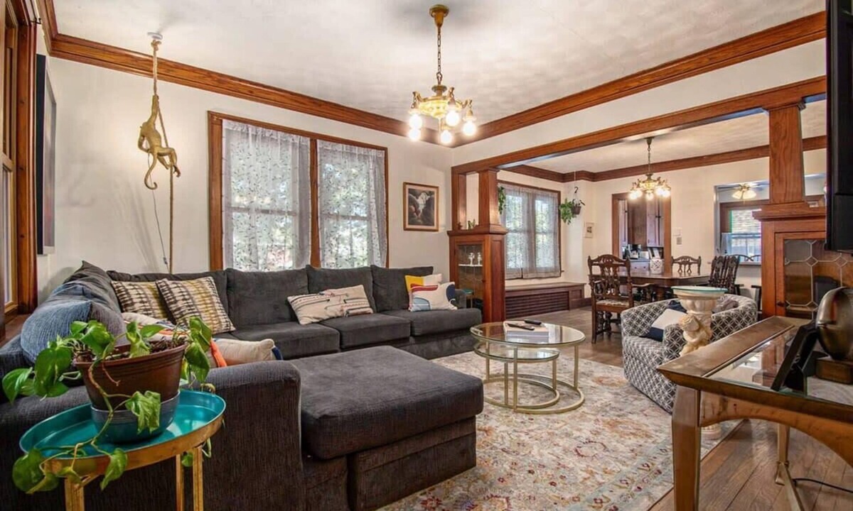 Southeast Omaha House | Classic 4BR Bowery Hill Gem, Near Top Spots!