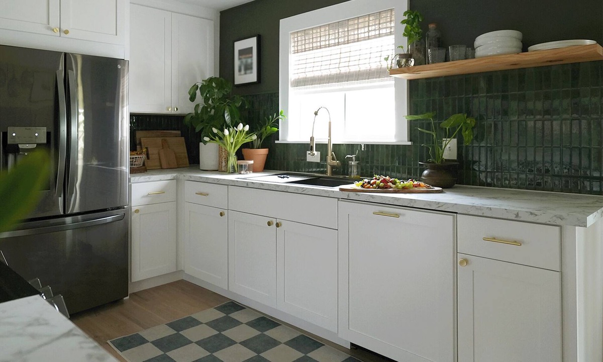New Albany House | Clean, Spacious, Fenced, Group Ready, As Seen On Apartment Therapy