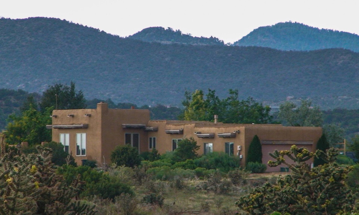 Eldorado at Santa Fe House | COMFORT AND VIEWS IN BEAUTIFUL SANTA FE with a cat