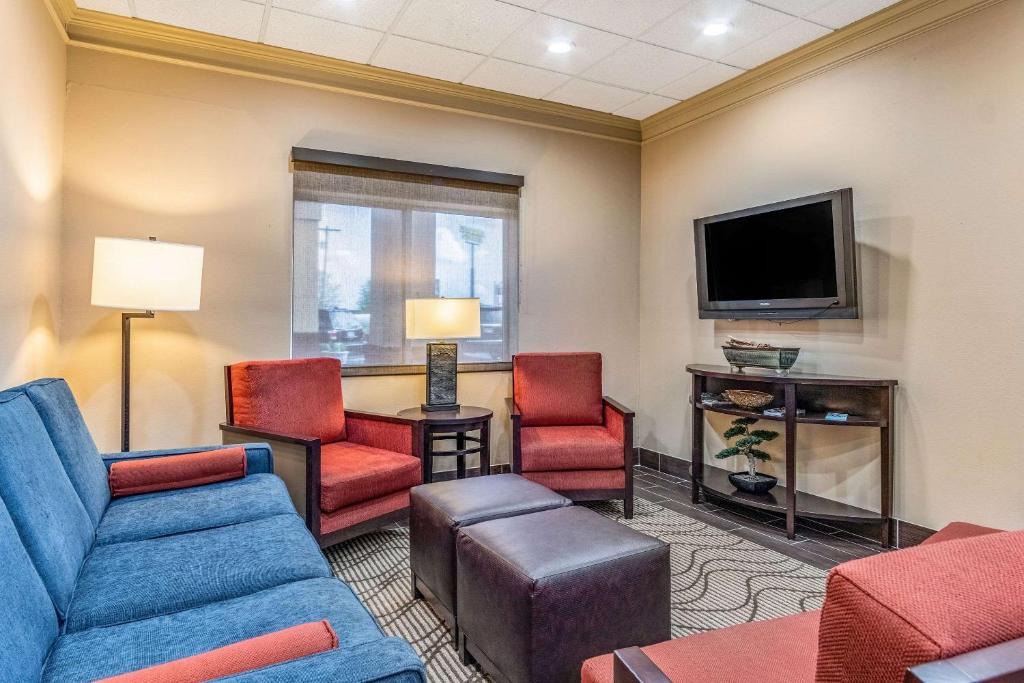 Florence Hotel | Comfort Inn & Suites Tuscumbia-Muscle Shoals