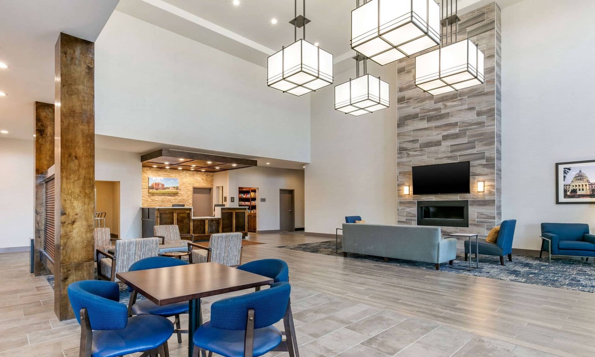 Tupelo Hotel | Comfort Suites North Tupelo