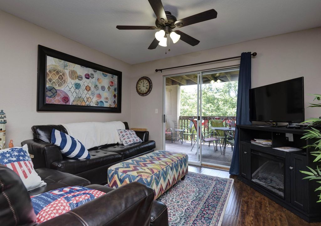 Indian Point Apartment | Contemporary Pet-Friendly Condo near SDC w/ Indoor Pool