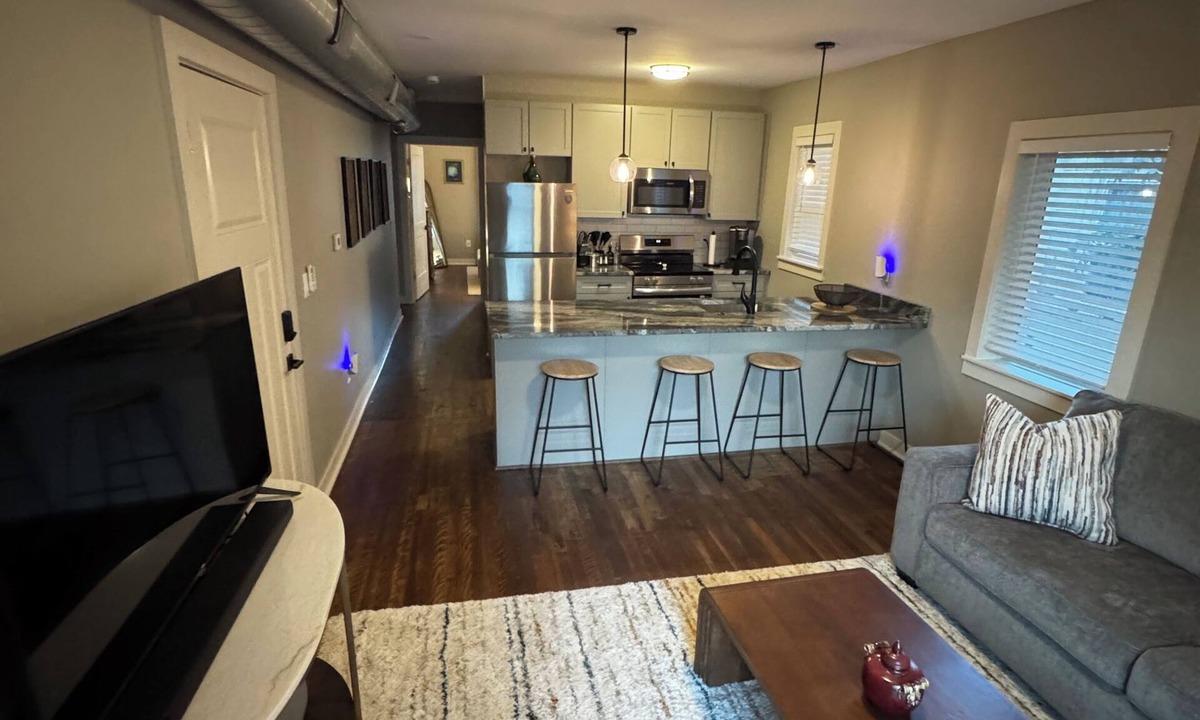 Hanover Place Apartment | Cozy 1-bedroom apartment in Midtown