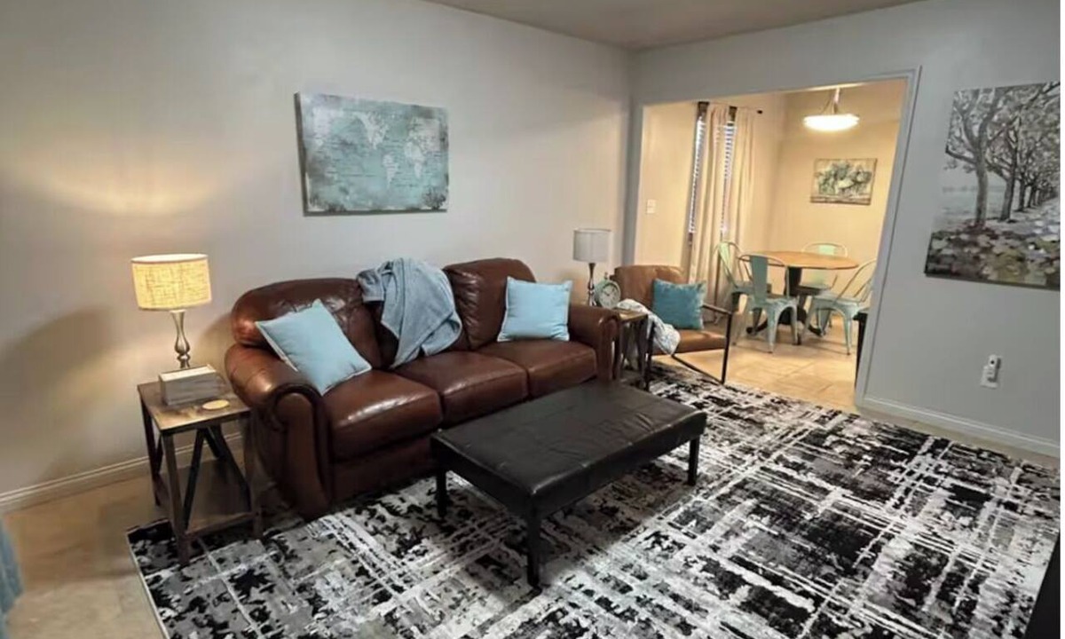Radcliff Condo | Cozy 2BR Near Ft. Knox & Elizabethtown -Travel, Military, Nurses & Long Stays