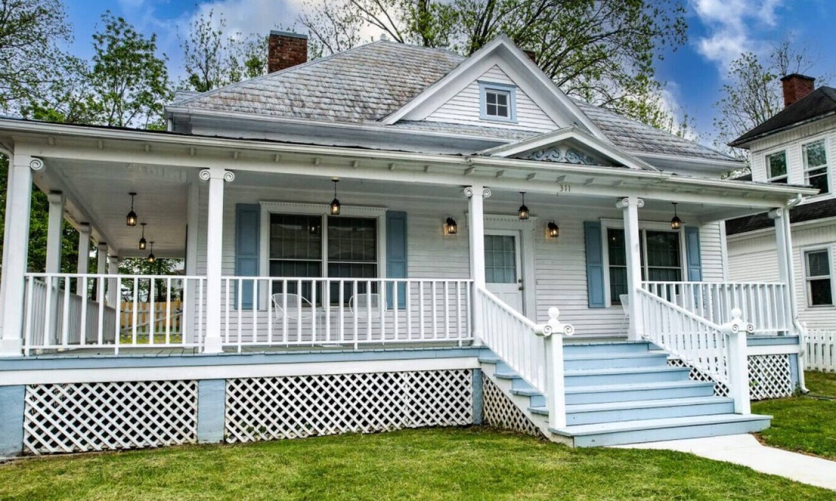 Greeneville House | Cozy Cutler Cottage in Greeneville