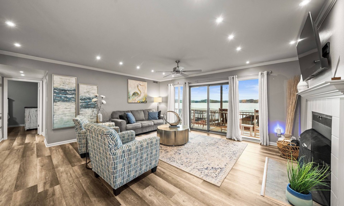 Lake Hamilton Condo | Cozy Lakefront Condo, 2BR/2BA Retreat