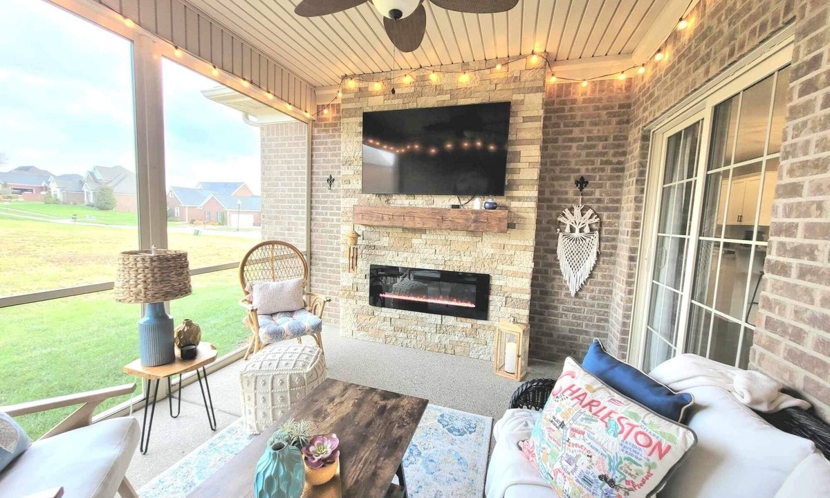 Simpsonville House | Cozy ranch home w/screened-in porch perfect for your Derby stay!