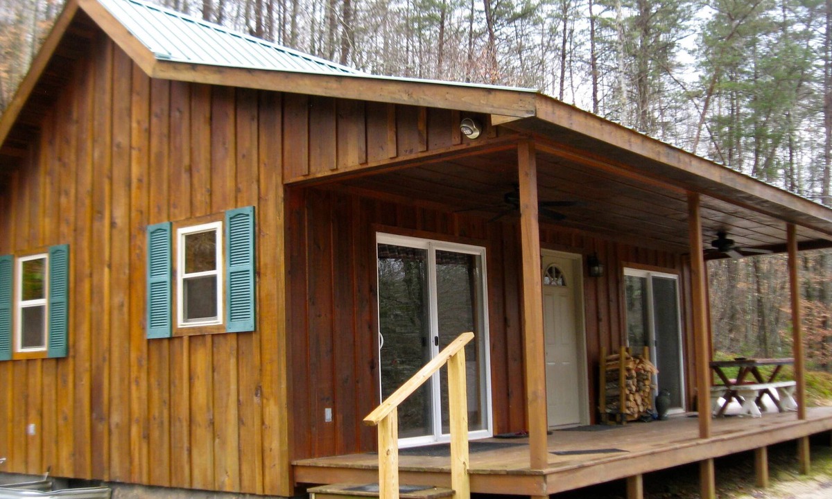 Campton Cabin | Cozy Secluded hillside view Cabin with wi-fi
