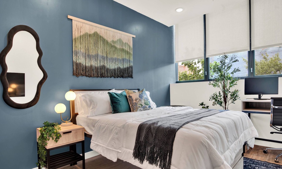 Pendleton Apartment | Cozy Sunlit 1BR | OTR | Pool, Gym, Workstation