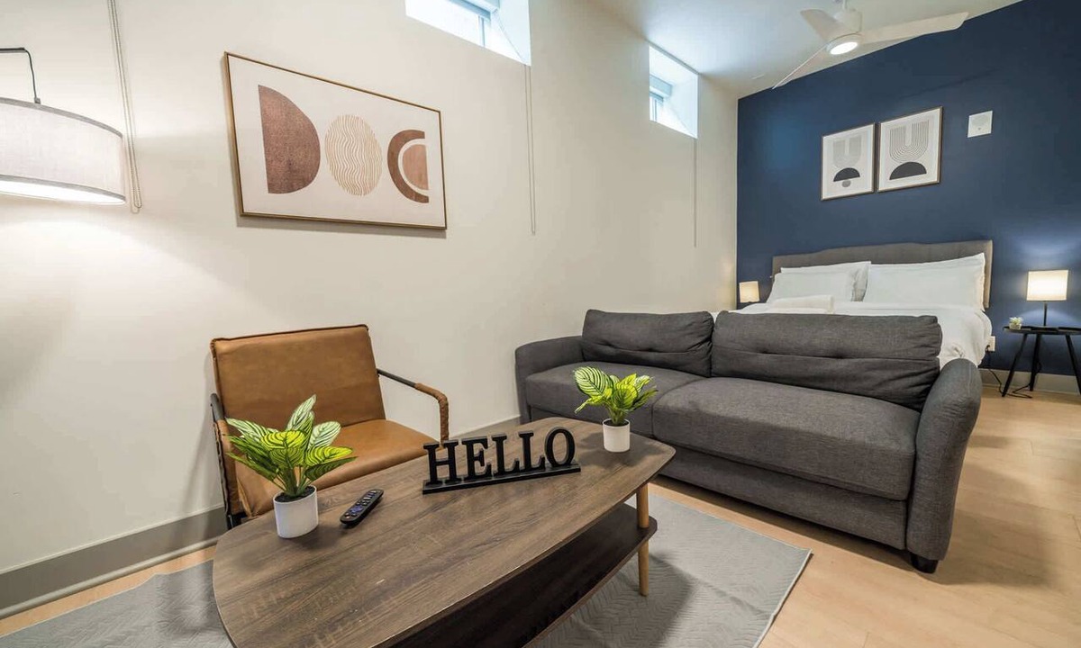 Downtown Louisville Apartment | Cozy unit close to Louisville Downtown Hospitals