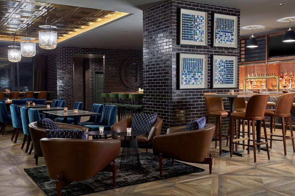 Fort Sanders Hotel | Cumberland House Knoxville, Tapestry Collection by Hilton