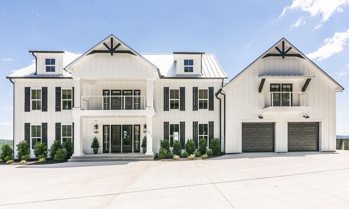 Celina House | Dale Hollow Lake Lakehouse Million Dollar View