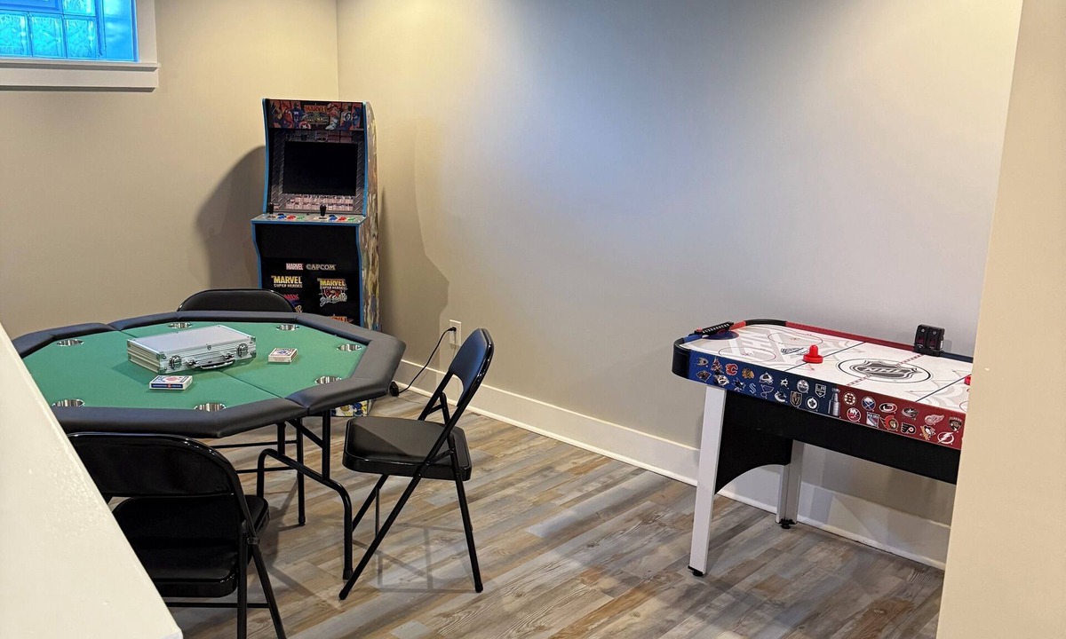 Highview House | Derby House with Game Room Louisville KY