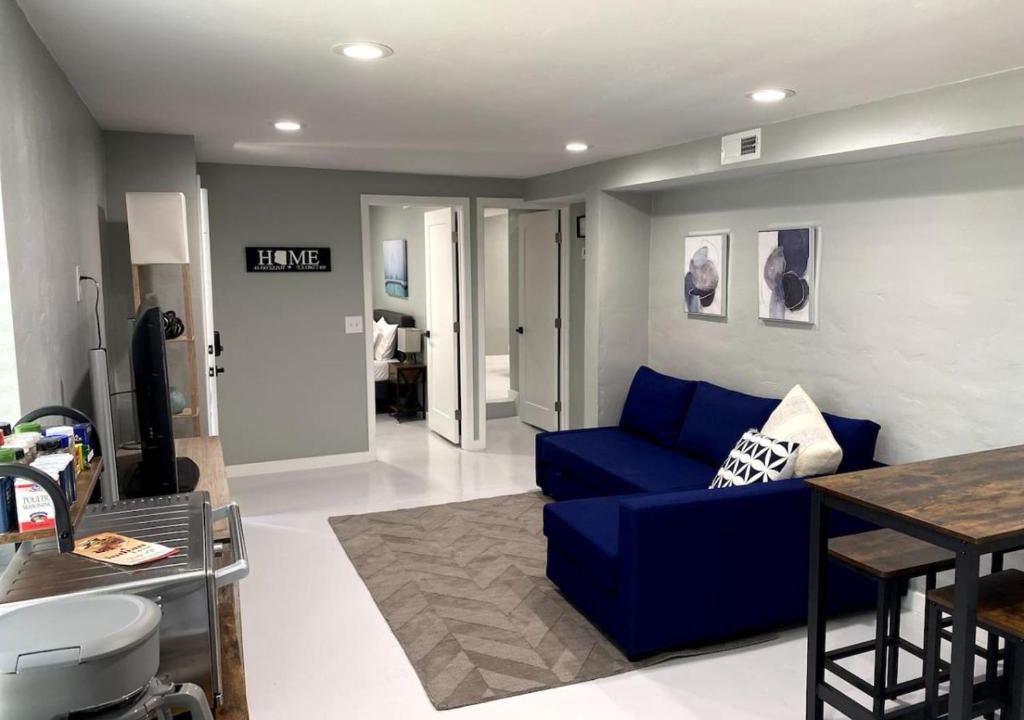 Sam Hughes House | E 1st Back Casita