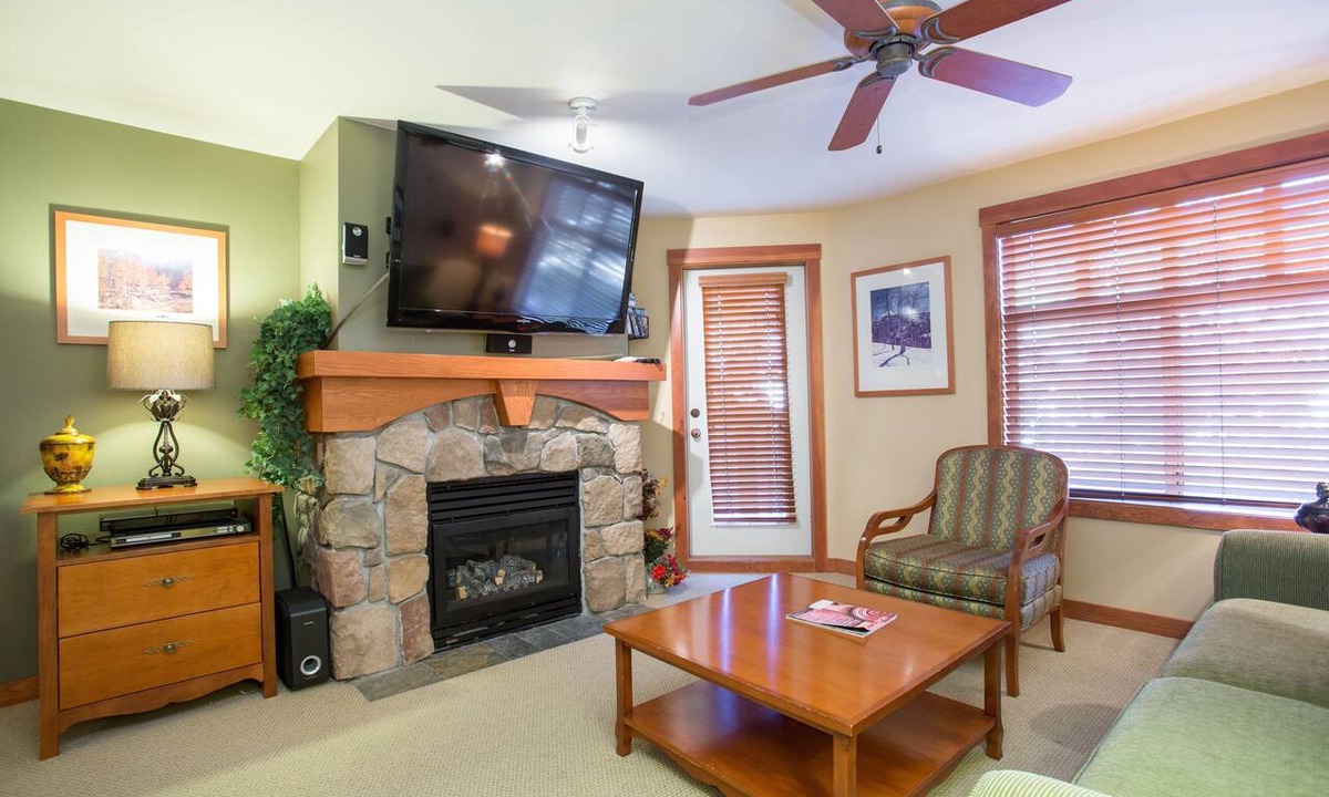 Salt Lake Mountain Resorts Condo | Eagle Springs West Condos - Solitude UT