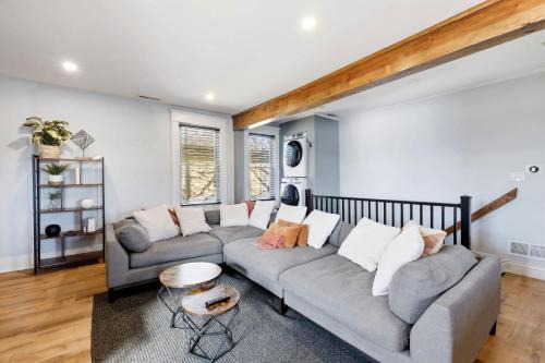 Beechmont House | Elegant Historic Apartment with Craftsman Details