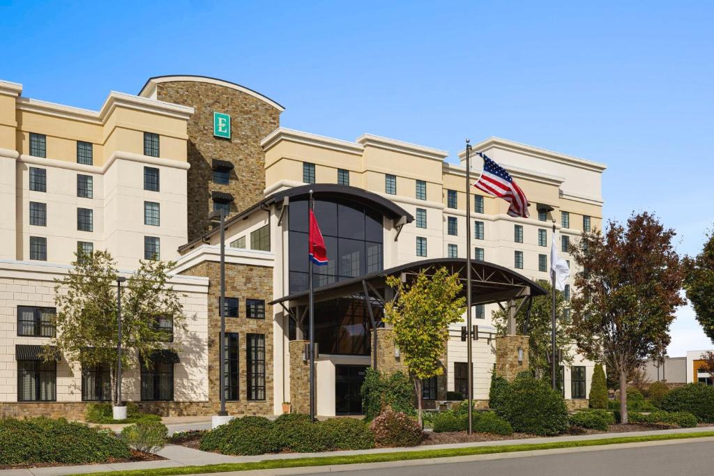 Twin Brook Hotel | Embassy Suites Chattanooga Hamilton Place