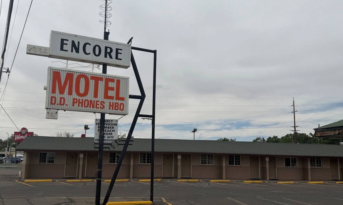 Farmington Hotel | Encore Motel