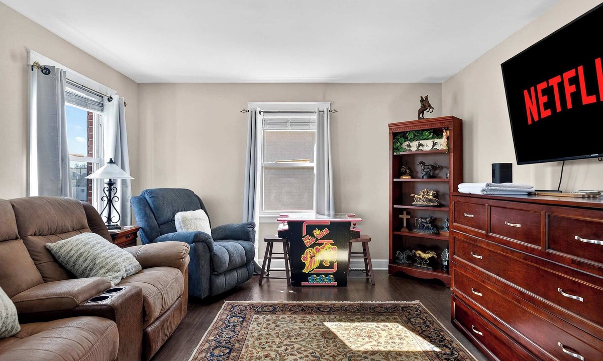 Rockcreek Lexington Road Apartment | Exclusive one-story retreat close to attractions!