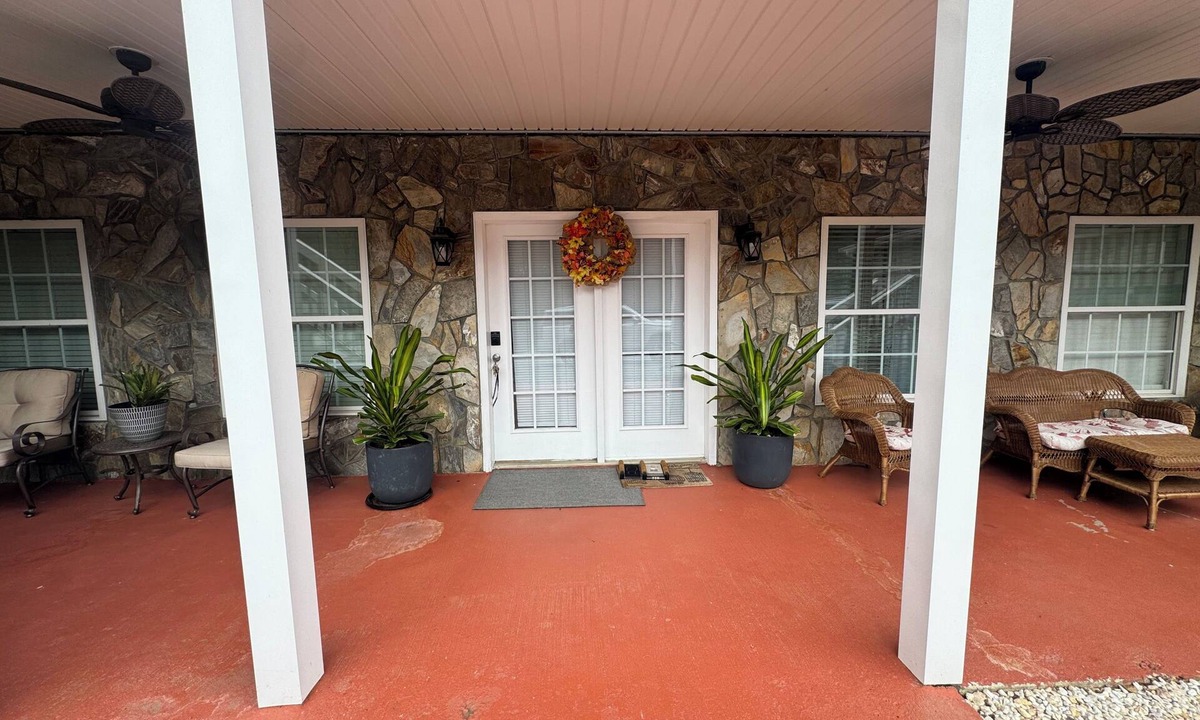 Roanoke Rapids Apartment | Fabulous 2-bedroom apartment with AC in Roanoke Rapids