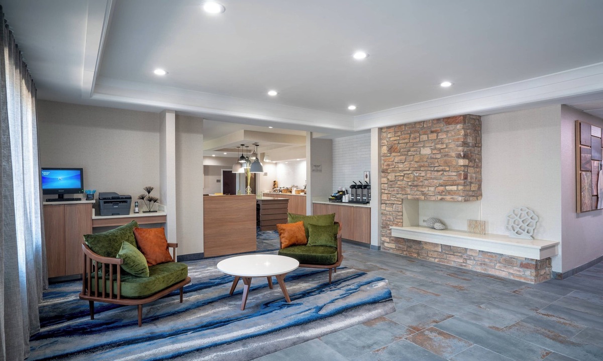 Memphis Hotel | Fairfield Inn & Suites Memphis I-240 & Perkins