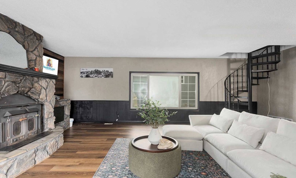 Independence House | Family Friendly 5BR Sleeps 10 Dogs OK