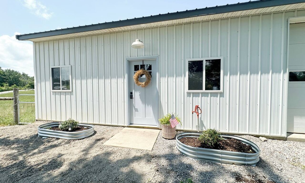 Creal Springs House | Farm Cottage