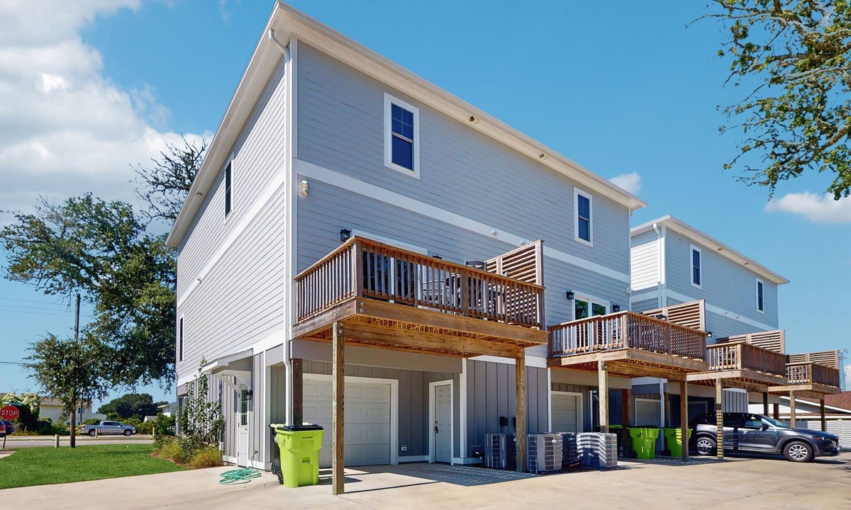 Morehead City House | Four townhomes - heart of the city - elevator, balconies, fast WiFi, central AC