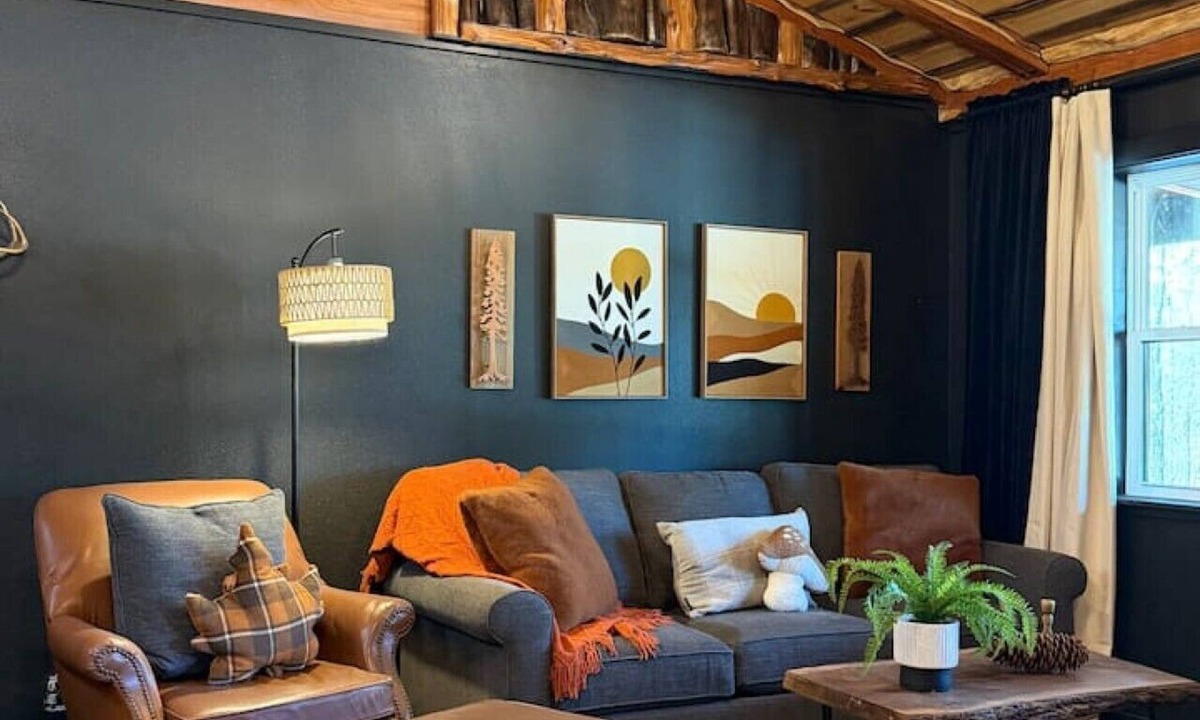 Board Camp Cabin | Fox & Fir No 2 The Lodge at Cedar Creek Crossing
