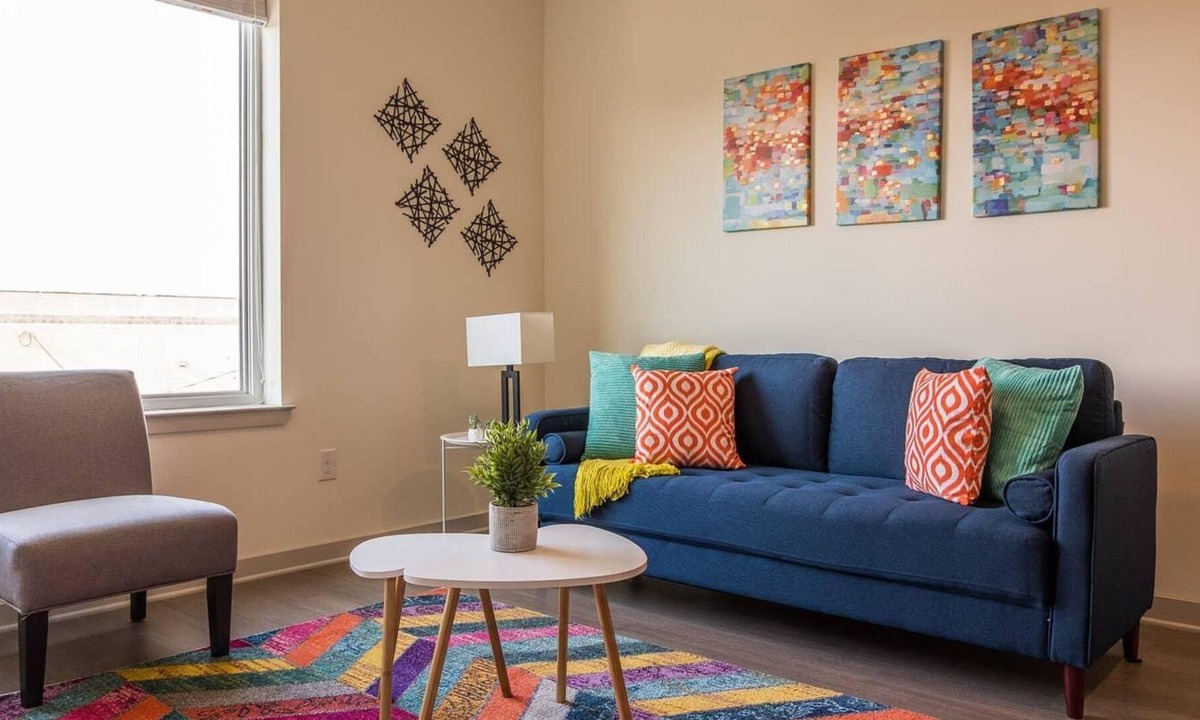 Butchertown Apartment | Frontdesk | Vibrant 1BR Apt in the City Center !