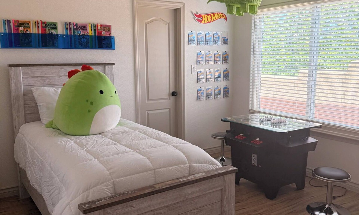 Near North Valley House | Gated Retreat Near Old Town, Game Room, Family Friendly & Spacious