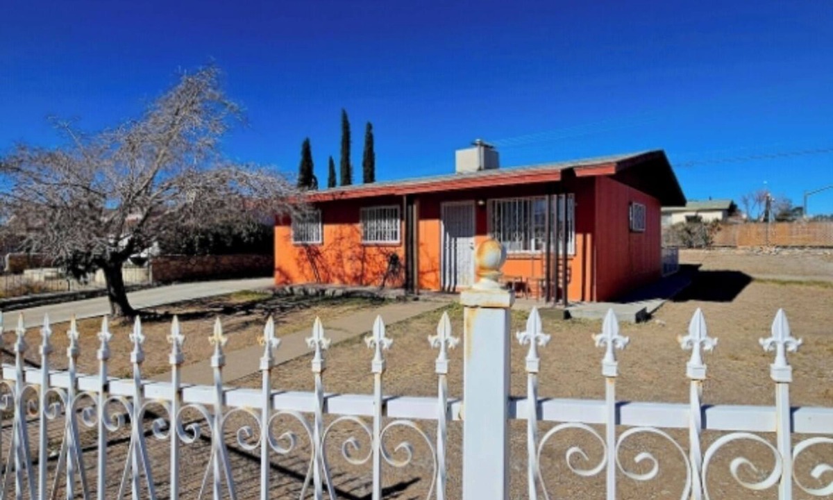 Biggs Field House | GatedHome/2Brm/1bth/CieloVista/Epcc/DelSolHospi/i10/AffordableStays