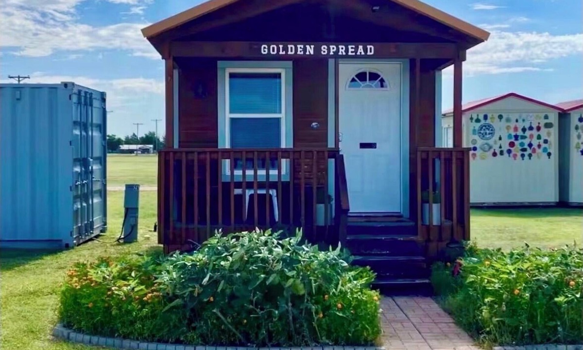 Silverton Cabin | Golden Spread Cabin I Cozy Getaway in Silverton TX