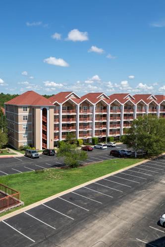 Grand Crowne Resort | Branson