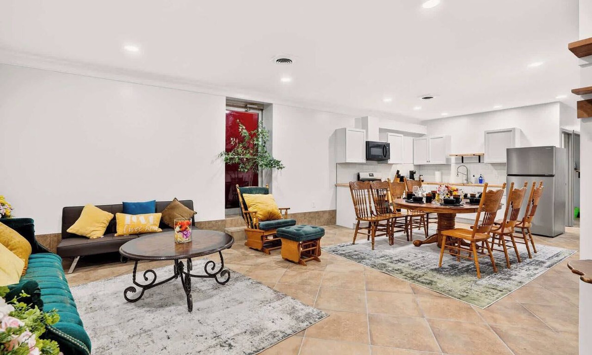New Albany Apartment | Grant Line Residence Unit D - 10 Min to Louisville