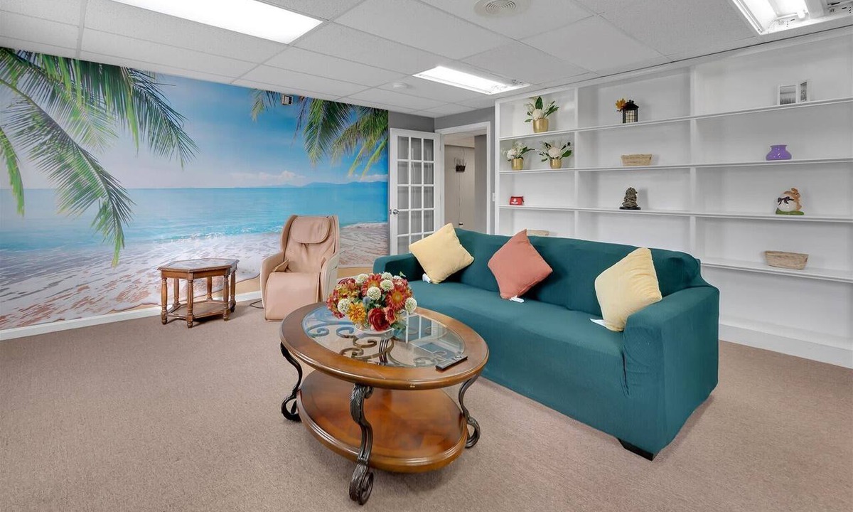 New Albany Apartment | Grant Line Residence Unit E 10 Min to Louisville