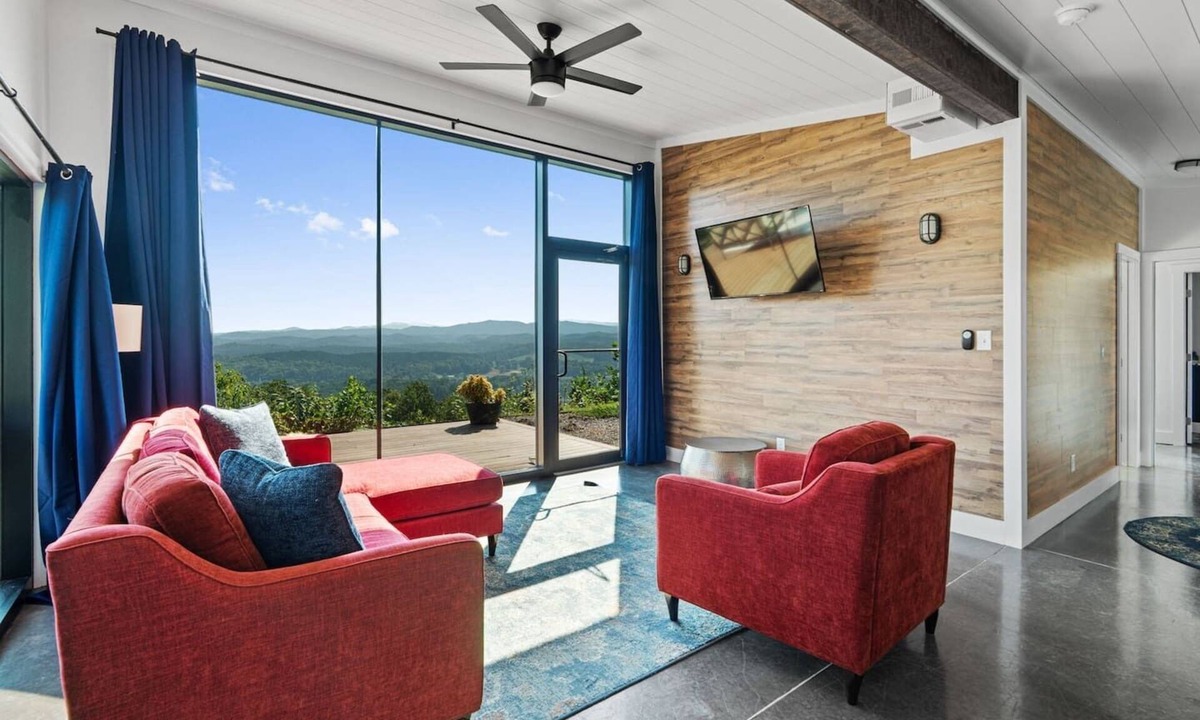 Tennga Cabin | Great Mountain Get-Away + Hot Tub
