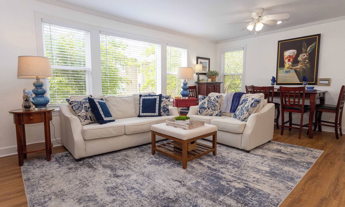 Oxford Condo | Grove View at Turnberry by Apex Short Term Stays