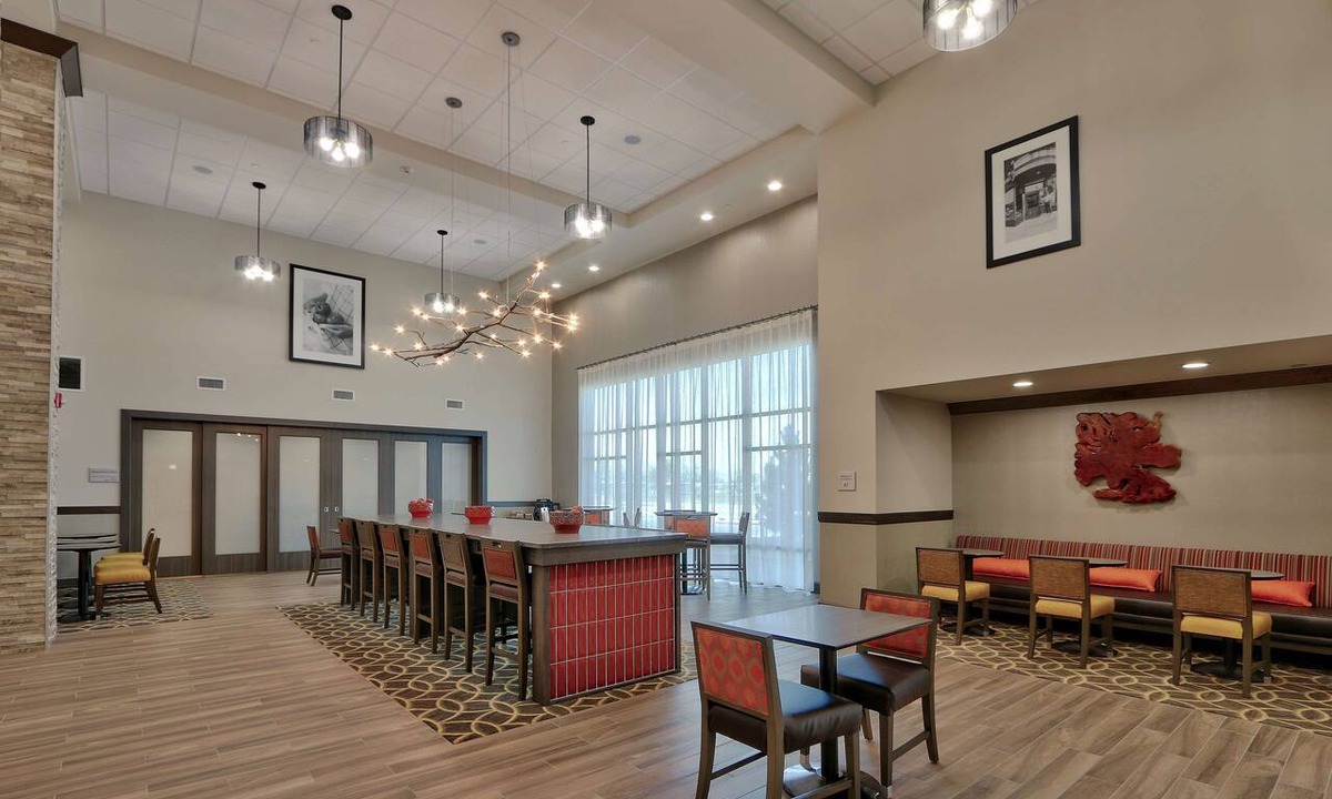 Artesia Hotel | Hampton Inn & Suites Artesia