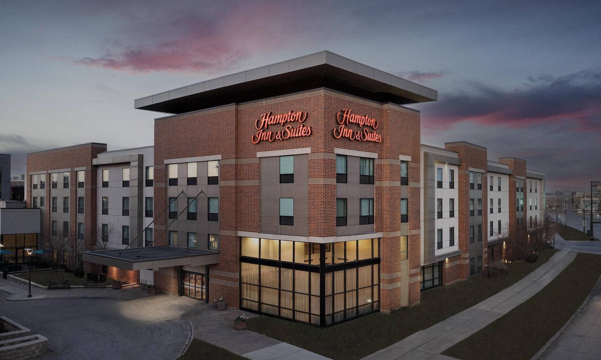 NoDo District Hotel | Hampton Inn & Suites Omaha-Downtown