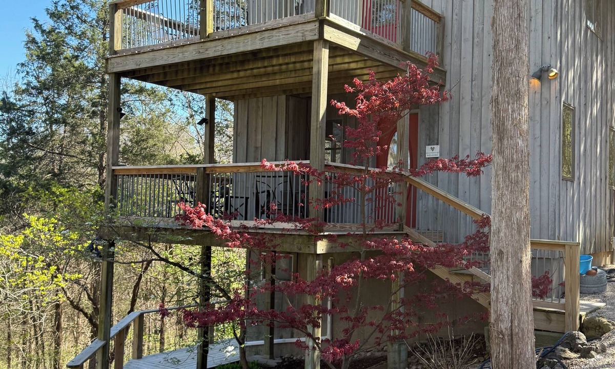 Bourbon House | Heart of The Meramec River Cabin with SXS trails & River Access