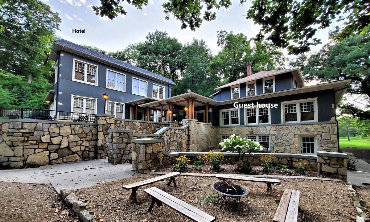 Brown County Resort | Historic Sycamore Springs Resort Guesthouse