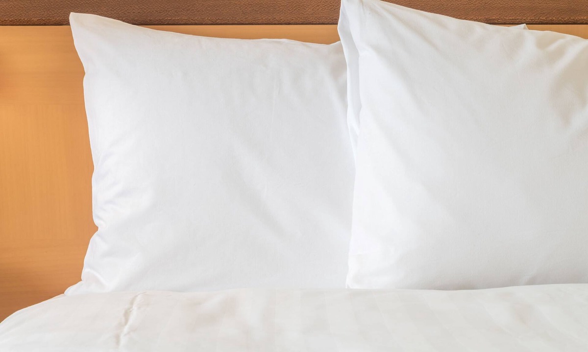 Hays Hotel | Holiday Inn Express Hotel & Suites Hays by IHG