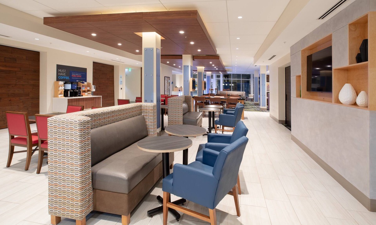 Goodland Hotel | Holiday Inn Express & Suites Goodland I 70 by IHG