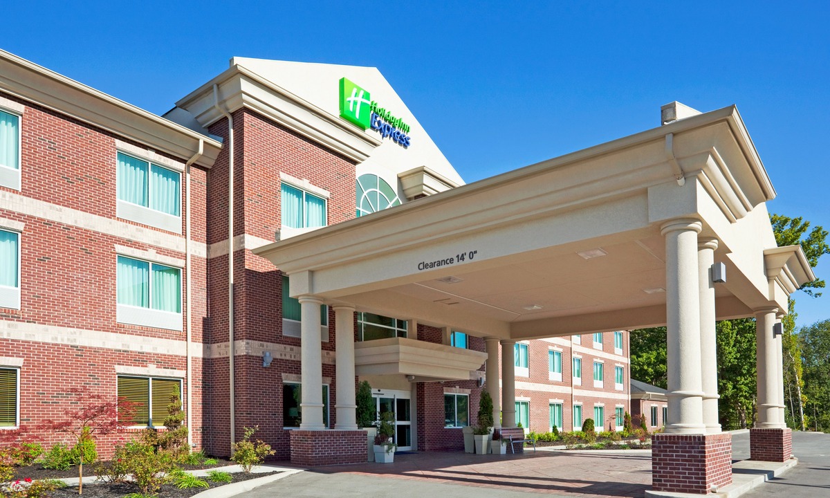 Carrollton Hotel | Holiday Inn Express & Suites Carrollton, an IHG Hotel