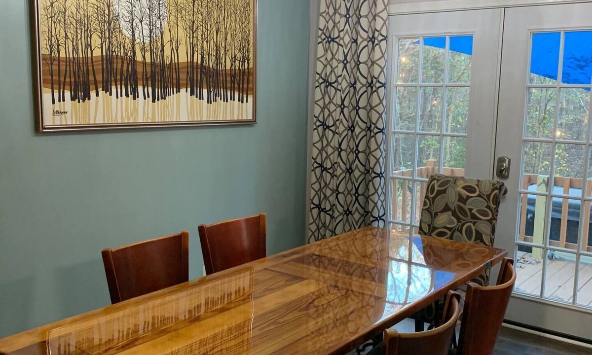 Iuka House | Home with Game Room and fire pit! Our Nest in the Woods w 2 King & 3 twin bed