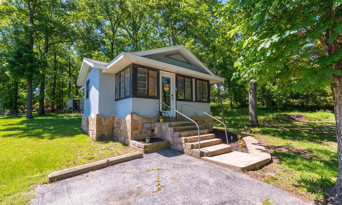 Rockaway Beach Cabin | Honey Hive in Rockaway Beach