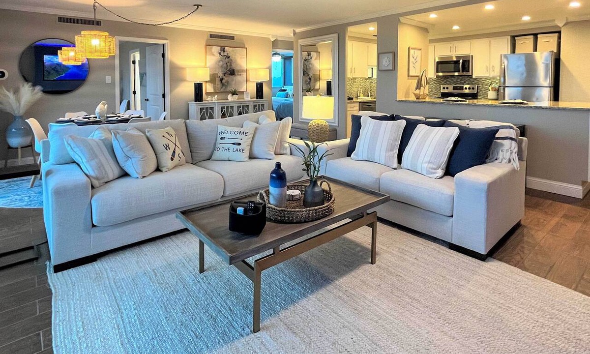 Mid America Condo | Hot Springs Retreat: Lake Views w/Boat Slip