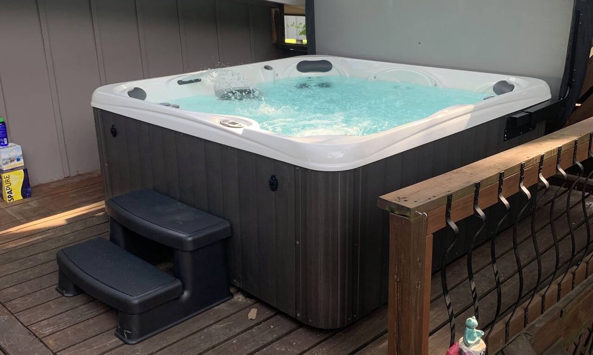Overland Park House | Hot Tub at The Eby Family Lodge in Overland Park KS